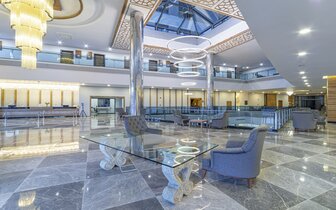 Lonicera Premium - recepcia - letecký zájazd CK Turancar - Turecko, Türkler