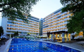 Grand hotel Nirvana - hotel - letecký a autobusový zájazd CK Turancar - Bulharsko, Slnečné Pobrežie
