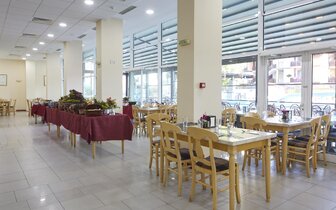 Grand hotel Nirvana - reštaurácia - letecký a autobusový zájazd CK Turancar - Bulharsko, Slnečné Pobrežie