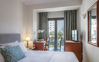 Hotel Mitsis La Vita - dvojlôžková izba s bočným výhľadom na more - letecký zájazd CK Turancar - Rodos, Rodos