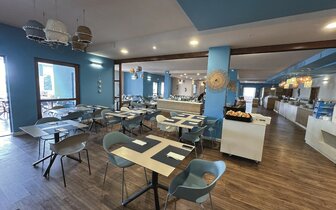 Hotel Mimose Beach Village - reštaurácia - letecký zájazd CK Turancar - Sardínia, Badesi
