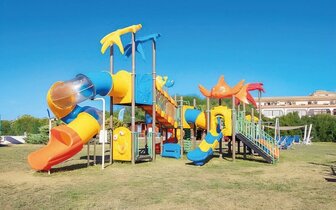 Hotel Mimose Beach Village - preliezky - letecký zájazd CK Turancar - Taliansko - Sardínia