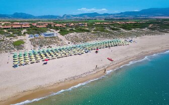 Hotel Mimose Beach Village - pláž - letecký zájazd CK Turancar - Taliansko - Sardínia