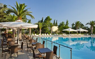 Hotel Kipriotis Hippocrates - bazén - letecky zájazd CK Turancar - Kos, Psalidi