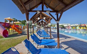 Hotel Kipriotis Village Resort - bazén a detské ihrisko - letecky zájazd CK Turancar - Kos, Psalidi