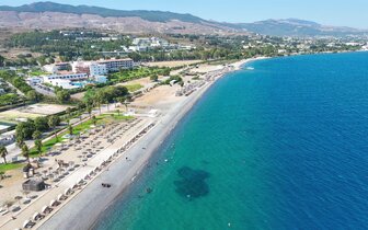 Kipriotis Village Resort – pláž – letecký zájazd CK Turancar – Kos - Psalidi