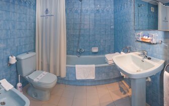 Hotel Neptuno Tossa  - kúpeľňa - letecký zájazd CK Turancar - Španielsko, Tossa de Mar
