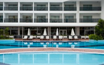 Laguna Beach Alya - bazén - letecký zájazd CK Turancar - Turecko, Okurcalar