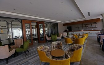 Calido Maris Hotel - pub - letecký zájazd CK Turancar - Turecko, Cenger
