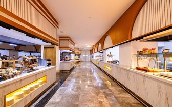 Granada Luxury Red- bufetové stoly- letecký zájazd CK Turancar - Turecko, Avsallar