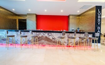 Granada Luxury Red- lobby bar - letecký zájazd CK Turancar - Turecko, Avsallar