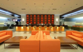 Hotel Sol By Melia Cosmopolitan Rhodes - lobby bar - letecký zájazd CK Turancar - Ixia, Rodos Hotel Sol By Melia Cosmopolitan Rhodes - lobby bar - letecký zájazd CK Turancar - Ixia, Rodos