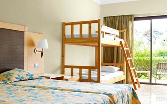 Hotel Sol By Melia Cosmopolitan Rhodes - štvorlôžková izba - letecký zájazd CK Turancar - Ixia, Rodos Hotel Sol By Melia Cosmopolitan Rhodes - štvorlôžková izba - letecký zájazd CK Turancar - Ixia, Rodos
