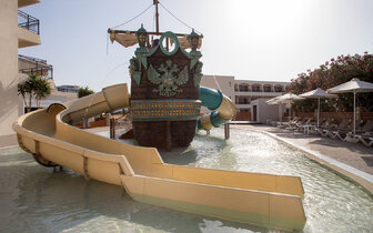 Hotel Sol By Melia Cosmopolitan Rhodes - detský bazén - letecký zájazd CK Turancar - Ixia, Rodos Hotel Sol By Melia Cosmopolitan Rhodes - detský bazén - letecký zájazd CK Turancar - Ixia, Rodos