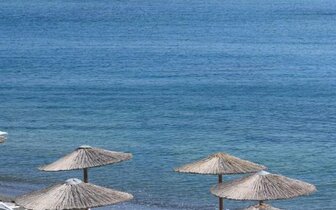 Azure Mare Hotel - pláž - letecký zájazd CK Turancar - Kréta, Hersonissos