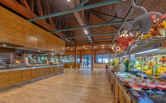 Hotel Meryan - reštaurácia - letecký zájazd CK Turancar - Turecko, Okurcalar