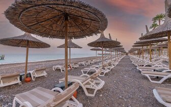 Hotel Meryan - pláž - letecký zájazd CK Turancar - Turecko, Okurcalar