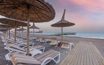 Hotel Meryan - pláž - letecký zájazd CK Turancar - Turecko, Okurcalar