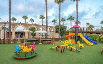 Hotel Meryan - miniklub - letecký zájazd CK Turancar - Turecko, Okurcalar