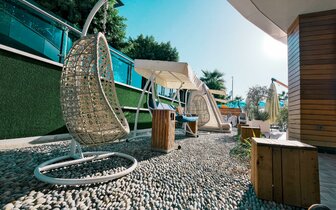 Sunprime C-lounge - terasa - letecký zájazd Turancar - Turecko, Alanya