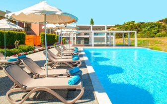 Hotel Lindos Breeze Beach hotel - bazén - letecký zájazd CK Turancar - Kiotari, Rodos Hotel Lindos Breeze Beach hotel - bazén - letecký zájazd CK Turancar - Kiotari, Rodos