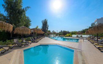 Hotel Lindos Breeze Beach hotel - bazén - letecký zájazd CK Turancar - Kiotari, Rodos Hotel Lindos Breeze Beach hotel - bazén - letecký zájazd CK Turancar - Kiotari, Rodos