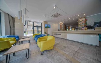Cinema Hotel - lobby bar - letecký a autobusový zájazd CK Turancar - Bulharsko, Primorsko