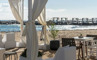 Knossos Beach Bungalows Suites - plážový bar - letecký zájazd CK Turancar - Kréta, Kokkini Hani 