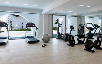 Knossos Beach Bungalows Suites - fitnescentrum - letecký zájazd CK Turancar - Kréta, Kokkini Hani 