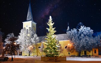 Autobusové poznávacie zájazdy CK Turancar, Predvianočné zájazdy, Predvianočné Brno, Kostol sv. Jána Krstiteľa Autobusové poznávacie zájazdy CK Turancar, Predvianočné zájazdy, Predvianočné Brno, Kostol sv. Jána Krstiteľa
