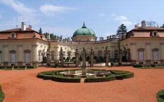 Autobusové poznávacie zájazdy CK Turancar, Česká republika, cesnakový festival