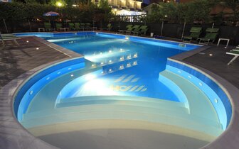 Hotel Vannini - Rimini - Taliansko, zájazdy autobusovou a individuálnou dopravou CK TURANCAR