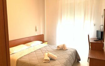 Hotel Carnaby - Viserba di Rimini - dovolenka autobusovou alebo individuálnou dopravou CK TURANCAR