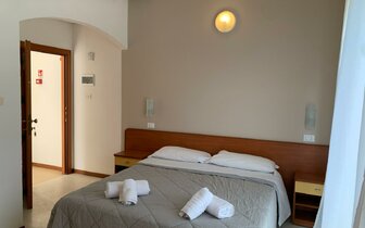 Hotel Carnaby - Viserba di Rimini - dovolenka autobusovou alebo individuálnou dopravou CK TURANCAR