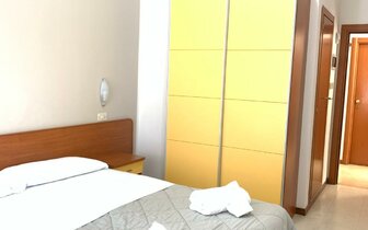 Hotel Carnaby - Viserba di Rimini - dovolenka autobusovou alebo individuálnou dopravou CK TURANCAR