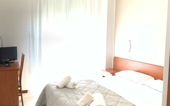 Hotel Carnaby - Viserba di Rimini - dovolenka autobusovou alebo individuálnou dopravou CK TURANCAR