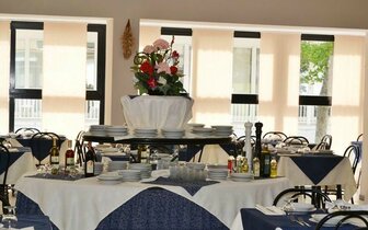 Hotel SENYOR Rimini Taliansko, pobyty a zájazdy individuálnou a autobusovou dopravou CK TURANCAR