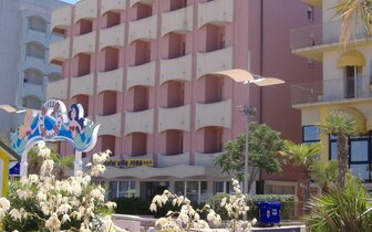 Villa Rosa - MISANO ADRIATICO - Taliansko - zájazdy individuálnou a autobusovou dopravou CK TURANCAR