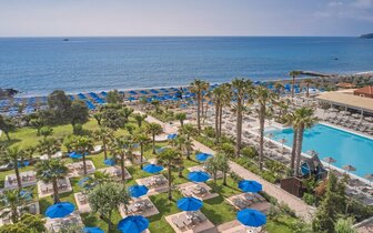 Hotel Esperides Beach Resort - letecký pohľad na bazén a more - letecký zájazd CK Turancar - Faliraki, Rodos