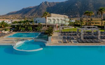 Hotel Akti Palace -  exteriér a bazén - zájazd CK Turancar - Kardamena, Kos