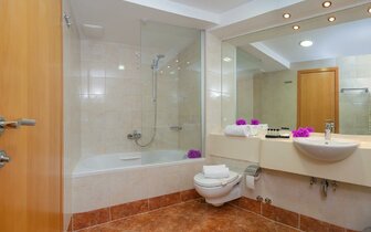 Hotel Saudade - zájazd CK Turancar - Chorvátsko - Makarska  Hotel Saudade - zájazd CK Turancar - Chorvátsko - Makarska