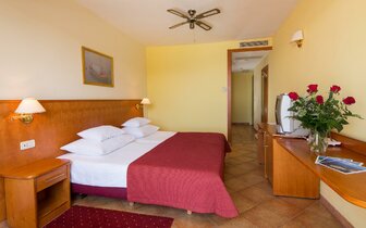 Hotel Zora - zájazd CK Turancar - Chorvátsko - Primošten