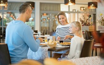 Resort Crvena Luka Hotel - zájazd CK Turancar - Chorvátsko - Biograd na Moru 