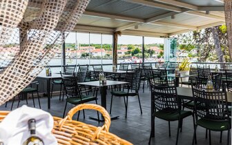 Hotel Pinija - zájazd CK Turancar - Chorvátsko - Petrčane