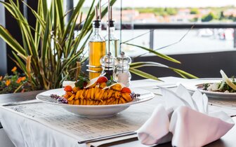 Hotel Pinija - zájazd CK Turancar - Chorvátsko - Petrčane