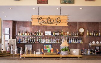 H.TOP Royal Sun Suites - bar - letecký zájazd od CK Turancar - Španielsko, Santa Susanna