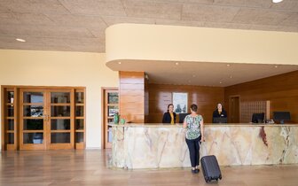 H.TOP Royal Sun Suites - recepcia - letecký zájazd od CK Turancar - Španielsko, Santa Susanna