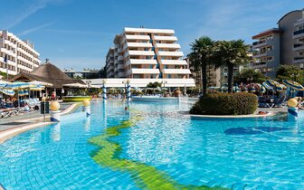 Hotel Aparthotel Holiday - zájazd CK Turancar - Taliansko - Bibione 