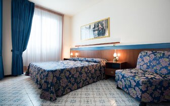 Hotel Aparthotel Holiday - zájazd CK Turancar - Taliansko - Bibione 