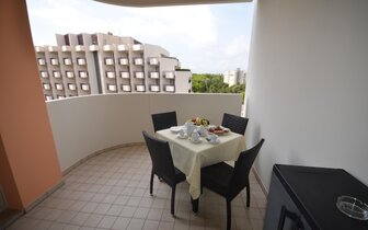 Hotel Aparthotel Holiday - zájazd CK Turancar - Taliansko - Bibione 